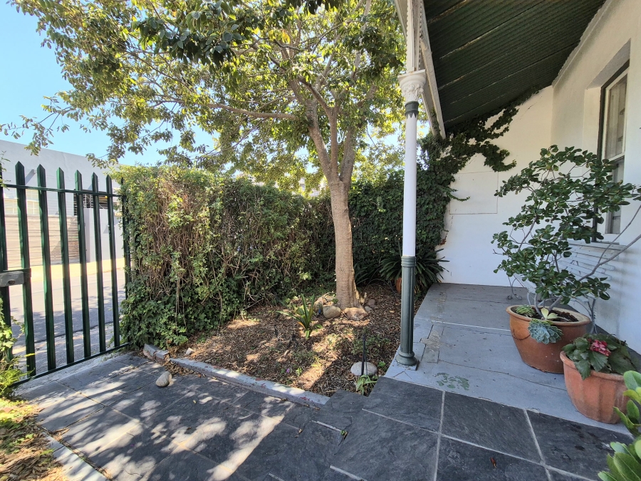 3 Bedroom Property for Sale in Wynberg Upper Western Cape